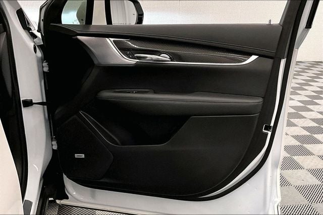 2024 Cadillac XT6 Sport AWD - Pano Roof - Htd/Cooled Leather - 20'' Wheels
