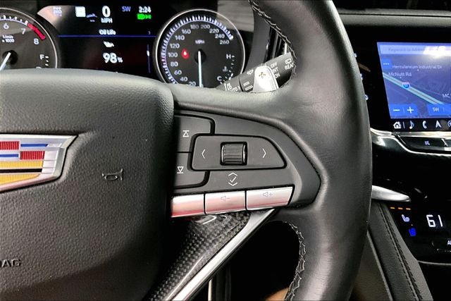 2024 Cadillac XT6 Sport AWD - Pano Roof - Htd/Cooled Leather - 20'' Wheels