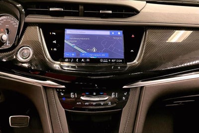 2024 Cadillac XT6 Sport AWD - Pano Roof - Htd/Cooled Leather - 20'' Wheels