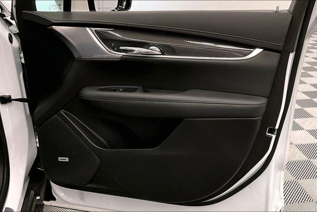 2024 Cadillac XT6 Sport AWD - Onyx Pkg - Pano Roof - Adaptive Cruise