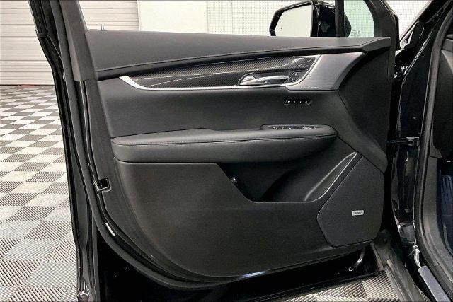 2024 Cadillac XT6 Sport AWD-Panoramic Roof-HTD & Cooled Seats
