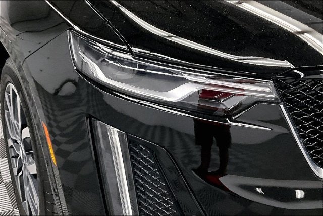 2024 Cadillac XT6 Sport AWD-Panoramic Roof-HTD & Cooled Seats