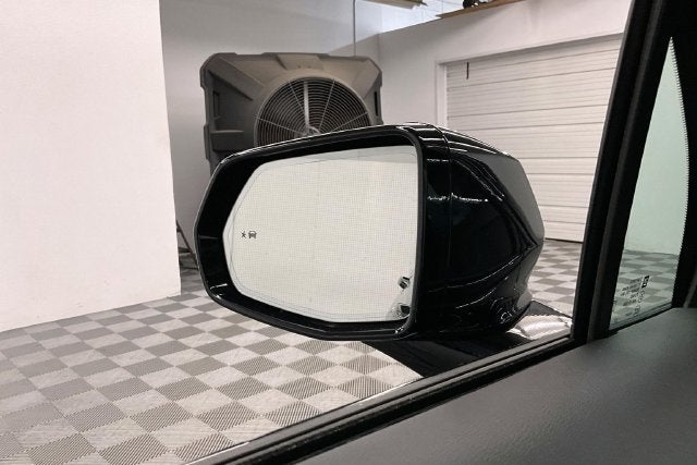 2024 Cadillac XT6 Sport AWD-Panoramic Roof-HTD & Cooled Seats