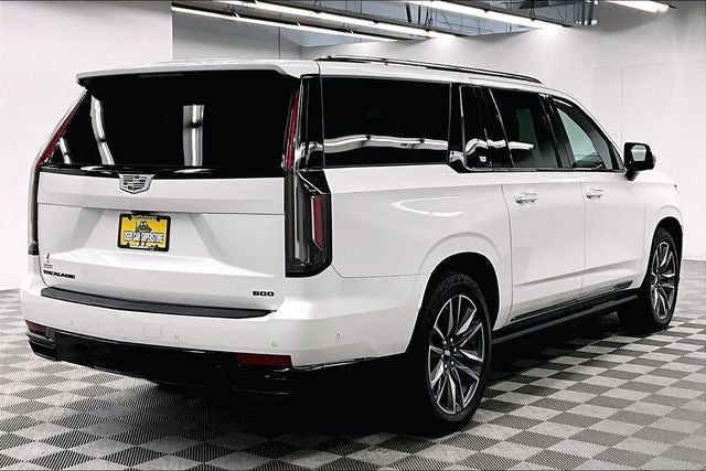 2022 Cadillac Escalade ESV Sport Platinum