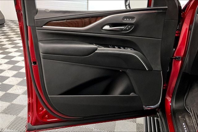 2023 Cadillac Escalade ESV Sport Platinum