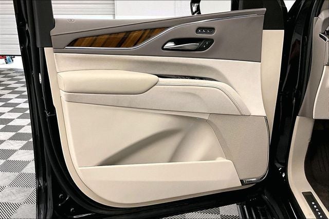 2024 Cadillac Escalade ESV Sport Platinum