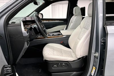 2025 Cadillac Escalade Sport Platinum 4x4-Super Cruise-Pano Roof-DVD-24'' Wheels