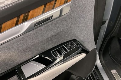 2025 Cadillac Escalade Sport Platinum 4x4-Super Cruise-Pano Roof-DVD-24'' Wheels