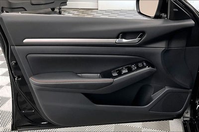 2025 Nissan Altima 2.5 SR - Premium Package