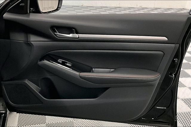 2025 Nissan Altima 2.5 SR - Premium Package