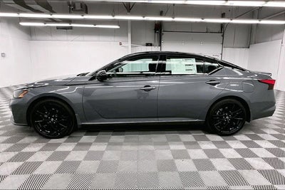 2026 Nissan Altima 2.5 SR - Midnight Edition