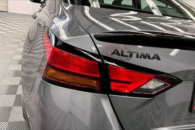 2026 Nissan Altima 2.5 SR - Midnight Edition