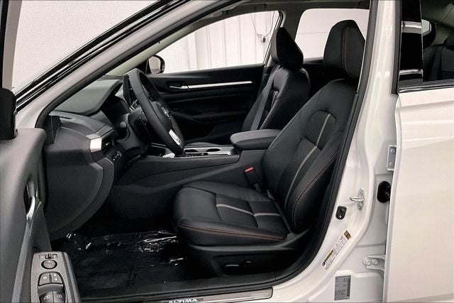 2026 Nissan Altima 2.5 SR - Midnight Edition