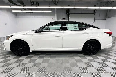 2026 Nissan Altima 2.5 SR - Midnight Edition