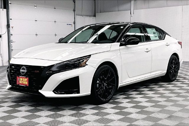 2026 Nissan Altima 2.5 SR - Midnight Edition