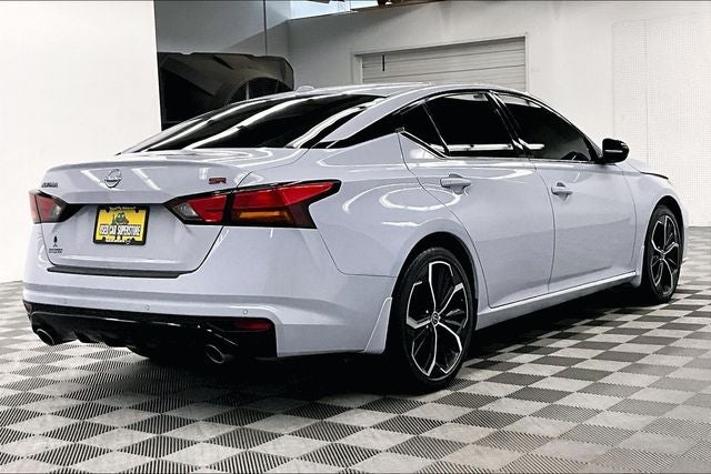 2023 Nissan Altima 2.5 SR Premium Pkg - Sunroof - Blind Spot Detection