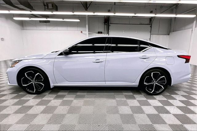 2023 Nissan Altima 2.5 SR Premium Pkg - Sunroof - Blind Spot Detection