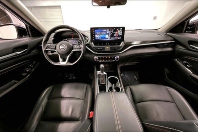 2023 Nissan Altima 2.5 SR Premium Pkg - Sunroof - Blind Spot Detection