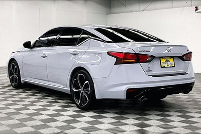 2023 Nissan Altima 2.5 SR Premium Pkg - Sunroof - Blind Spot Detection