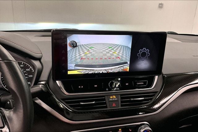 2023 Nissan Altima 2.5 SR Premium Pkg - Sunroof - Blind Spot Detection