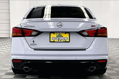 2023 Nissan Altima 2.5 SR Premium Pkg - Sunroof - Blind Spot Detection