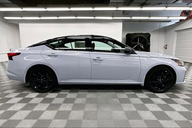 2026 Nissan Altima 2.5 SR - Midnight Edition