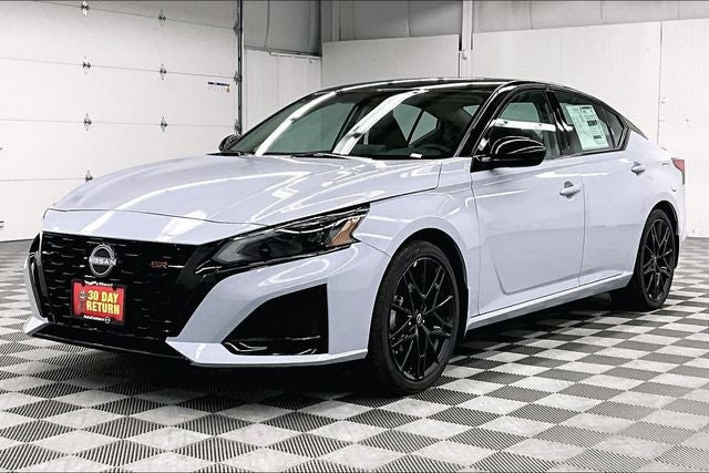 2026 Nissan Altima 2.5 SR - Midnight Edition
