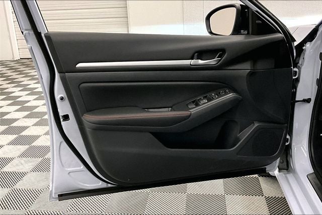 2026 Nissan Altima 2.5 SR - Midnight Edition