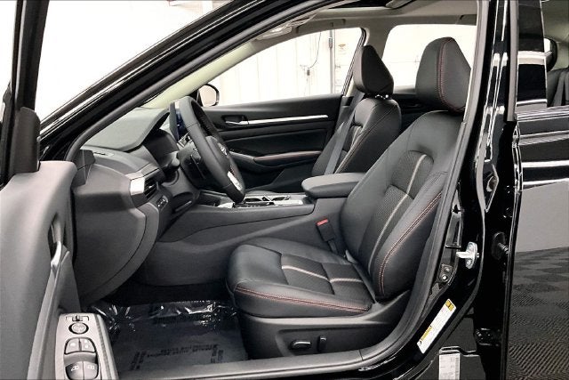 2026 Nissan Altima 2.5 SR AWD - Midnight Edition