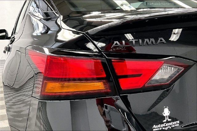 2026 Nissan Altima 2.5 SR AWD - Midnight Edition