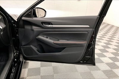 2026 Nissan Altima 2.5 SR AWD - Midnight Edition