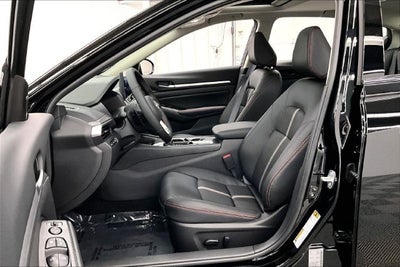 2026 Nissan Altima 2.5 SR AWD - Midnight Edition