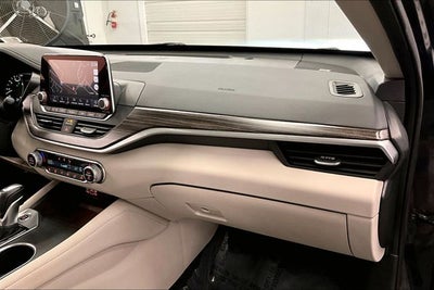 2019 Nissan Altima 2.5 SL Sunroof - Htd Leather - Adaptive Cruise