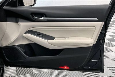 2019 Nissan Altima 2.5 SL Sunroof - Htd Leather - Adaptive Cruise