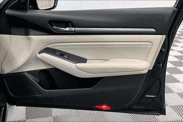 2019 Nissan Altima 2.5 SL Sunroof - Htd Leather - Adaptive Cruise