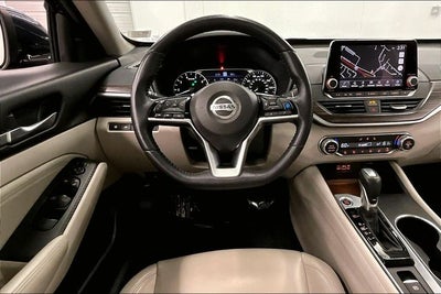 2019 Nissan Altima 2.5 SL Sunroof - Htd Leather - Adaptive Cruise
