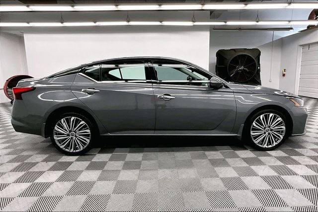 2024 Nissan Altima Platinum AWD - Sunroof - Adaptive Cruise - Htd Leather