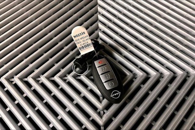 2025 Nissan Frontier SV - Convenience Package