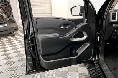 2023 Nissan Frontier SV 4X4-Heated Seats-Remote Start