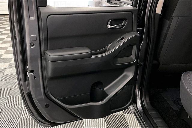 2026 Nissan Frontier SV - Convenience and Tow Packages