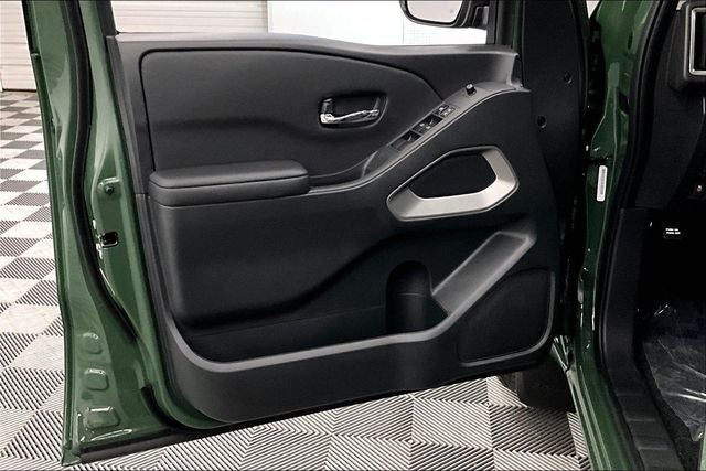 2026 Nissan Frontier SV - Convenience and Tow Packages