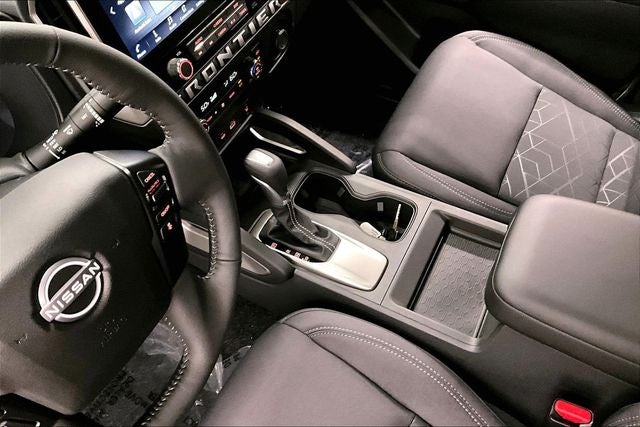2026 Nissan Frontier SV - Convenience and Tow Packages