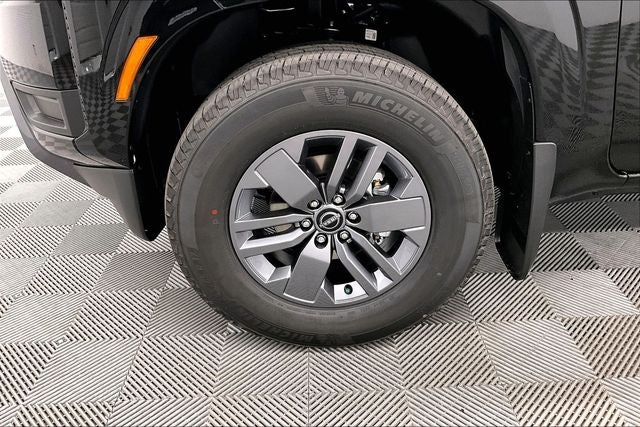 2026 Nissan Frontier SV - Convenience and Tow Packages