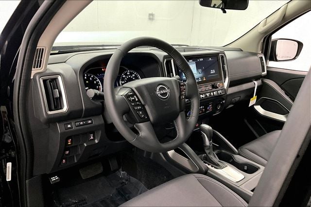 2026 Nissan Frontier SV - Convenience and Tow Packages