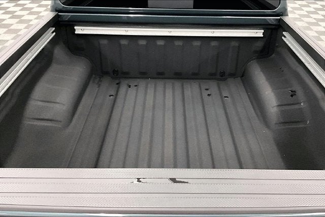 2027 Nissan Frontier SV - Sport, Convenience, Black Accent, Tow Pkgs