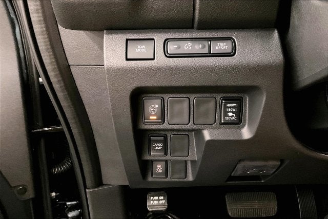 2027 Nissan Frontier SV - Sport, Convenience, Black Accent, Tow Pkgs