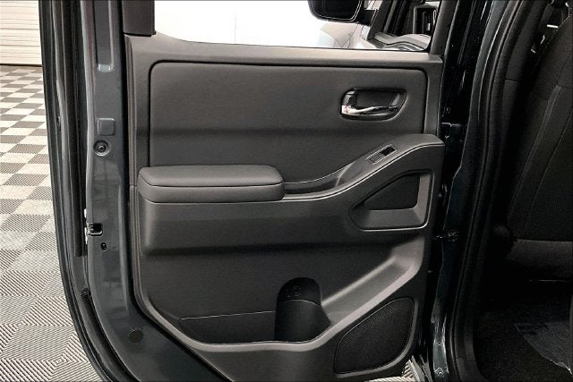 2027 Nissan Frontier SV - Sport, Convenience, Black Accent, Tow Pkgs
