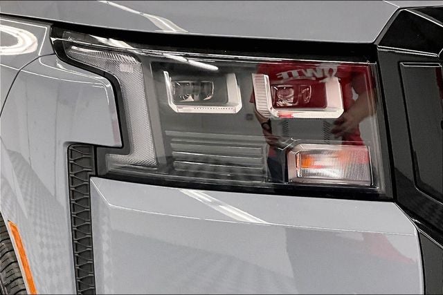 2026 Nissan Frontier SV 4WD - Dark Armor and Tow Packages