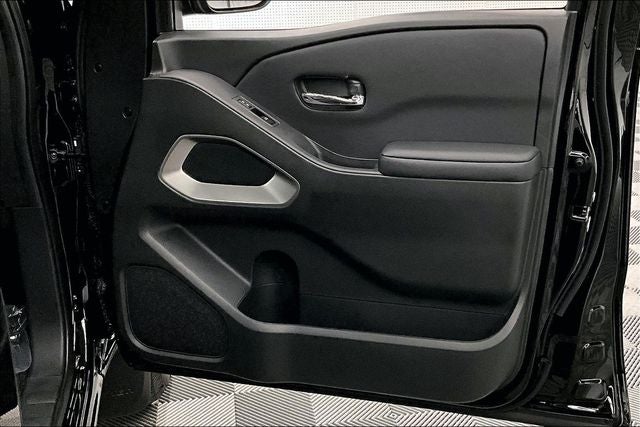 2026 Nissan Frontier SV 4WD - Tow Package