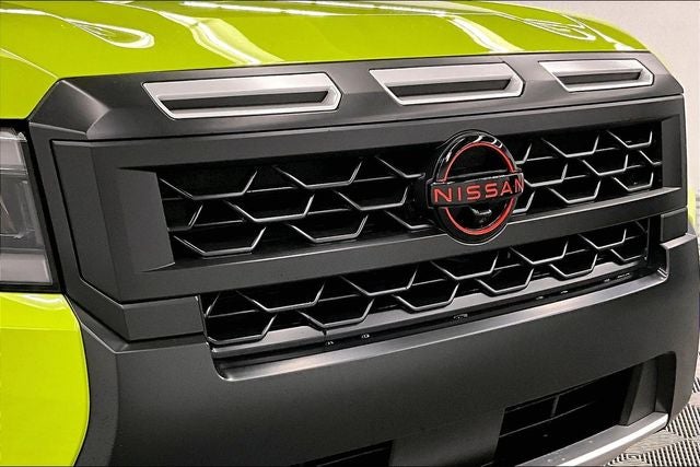 2026 Nissan Frontier PRO-4X 4WD - Premium, Convenience, Black Accent Pkgs